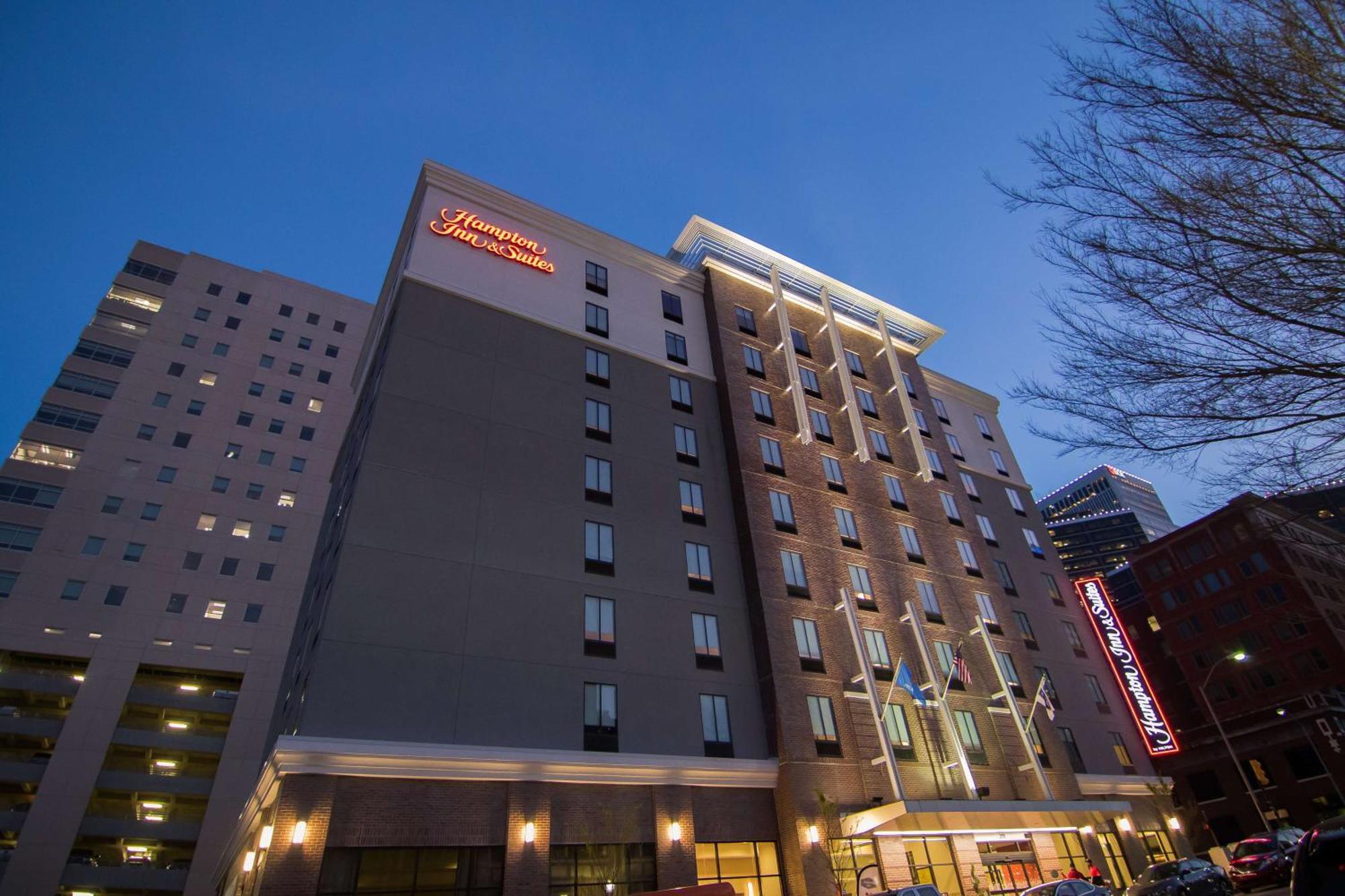 Hampton Inn & Suites Tulsa Downtown, Ok Exterior photo